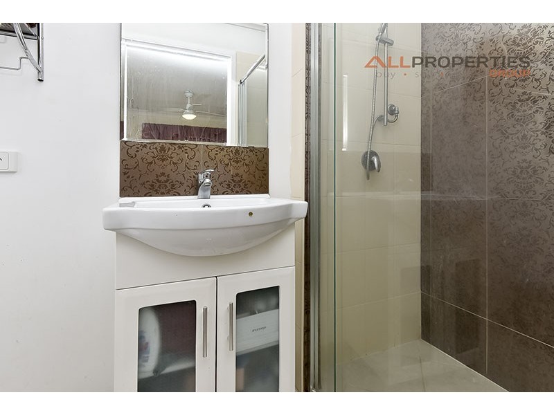 36 Dracon Street, Regents Park QLD 4118