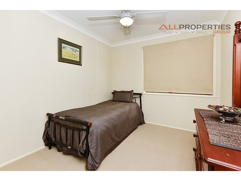 36 Dracon Street, Regents Park QLD 4118