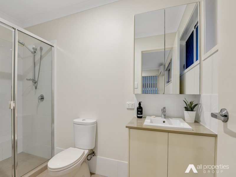 43 Meander Cct, Holmview QLD 4207