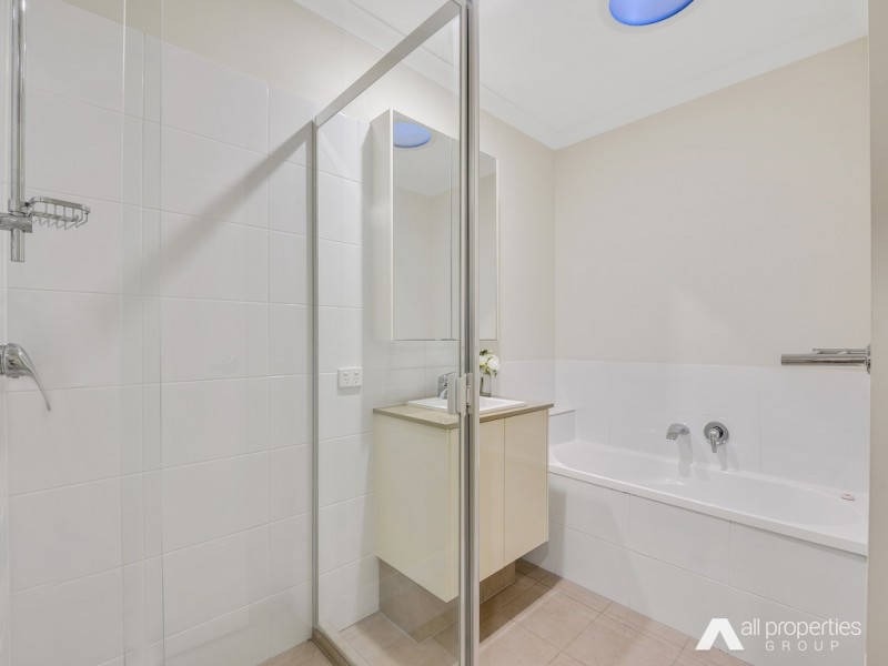 43 Meander Cct, Holmview QLD 4207
