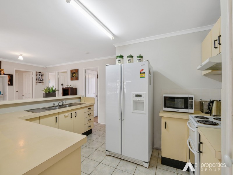 22 Owens Street, Boronia Heights QLD 4124