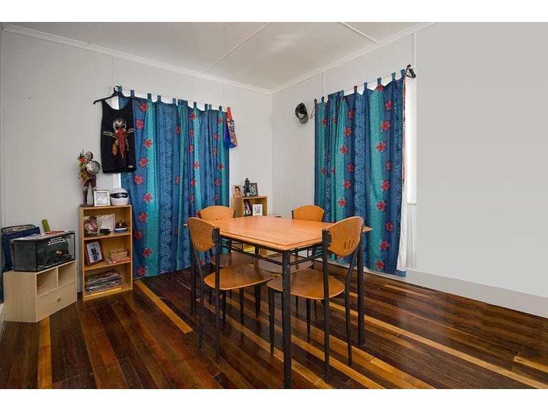 80 Addison Road, Camira QLD 4300