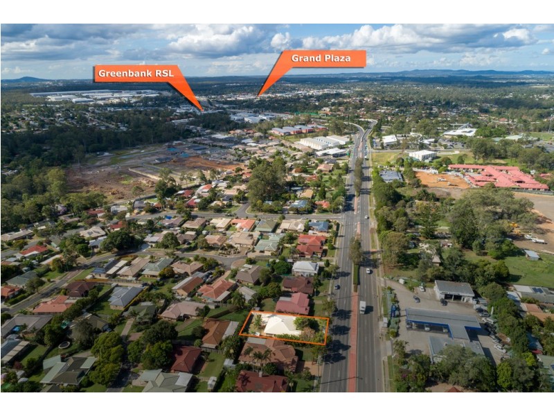 69 Middle Road, Hillcrest QLD 4118