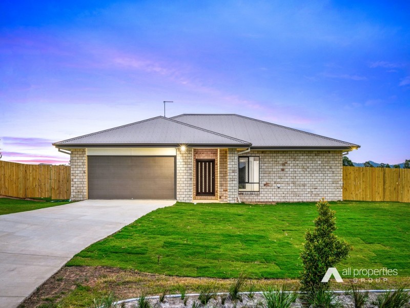 102-104 Loch Ness Cct, New Beith QLD 4124