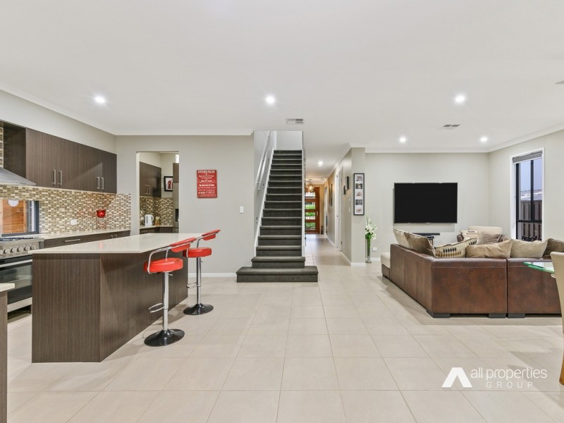 9 Halifax Circuit, Pimpama QLD 4209