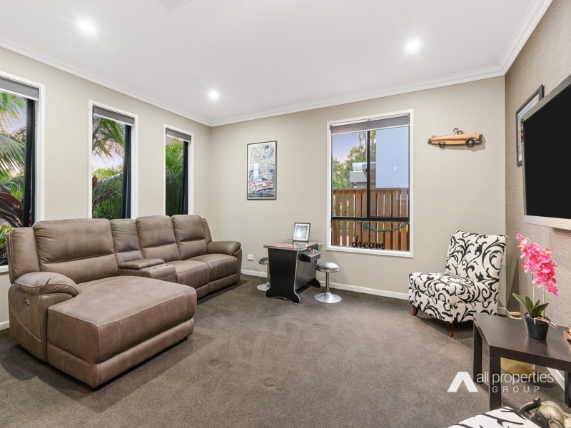 9 Halifax Circuit, Pimpama QLD 4209