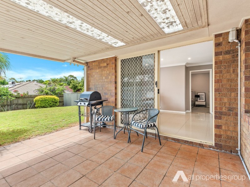 40 Lakeside Crescent, Forest Lake QLD 4078