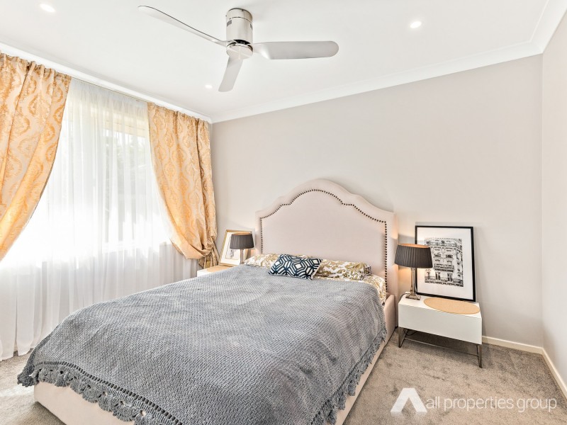 40 Lakeside Crescent, Forest Lake QLD 4078