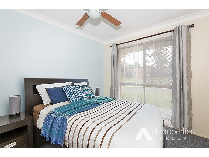 4 Dracon Street, Regents Park QLD 4118