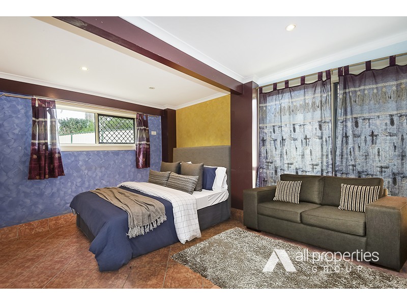 4 Dracon Street, Regents Park QLD 4118