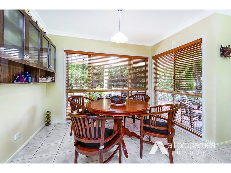15 Wellington Place, Parkinson QLD 4115