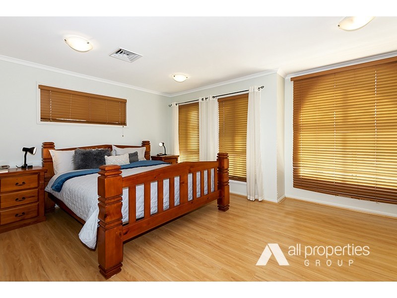 15 Wellington Place, Parkinson QLD 4115