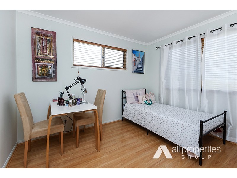 15 Wellington Place, Parkinson QLD 4115