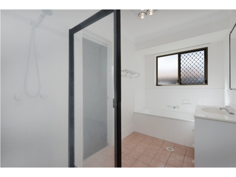 6 Ringtail Cres, Doolandella QLD 4077