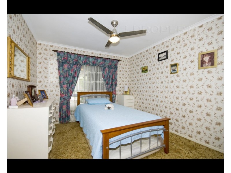 17 Nottingham Ct, Forestdale QLD 4118