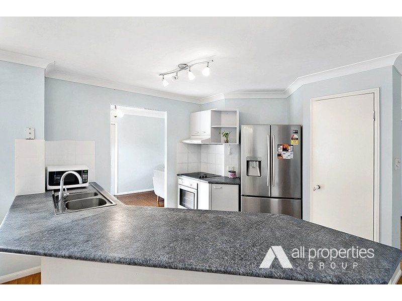 109 LAMBERTH ROAD, Regents Park QLD 4118