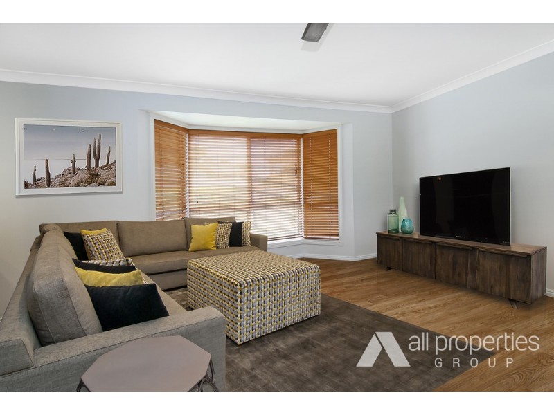 84 Bannockburn Crescent, Parkinson QLD 4115