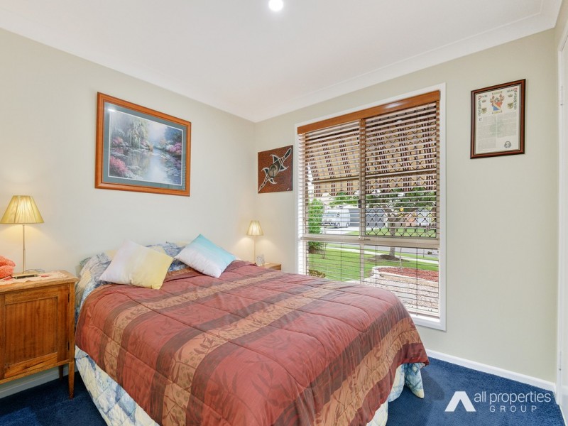 4 Town Court, Boronia Heights QLD 4124