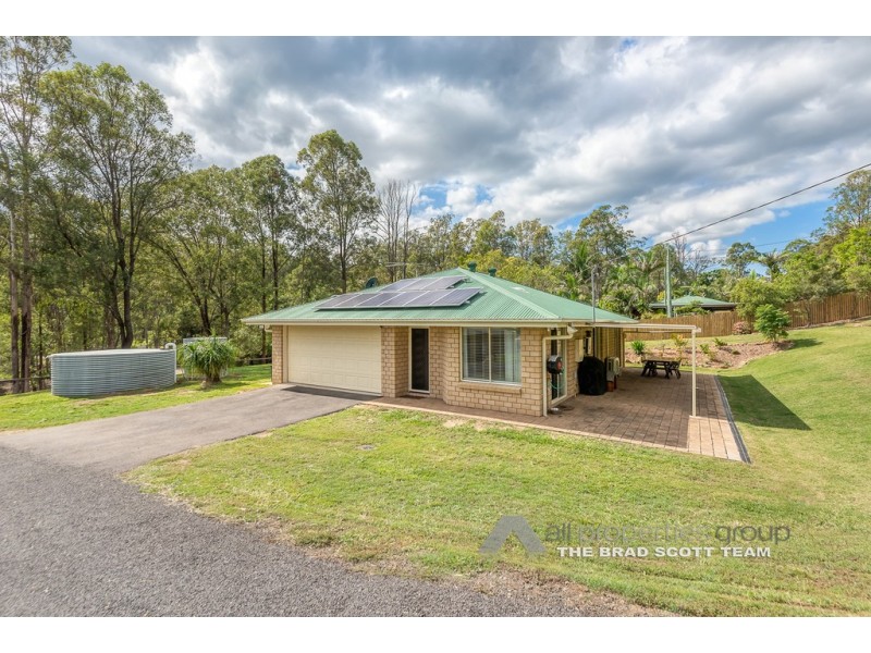 114-116 Michelle Drive, Cedar Grove QLD 4285