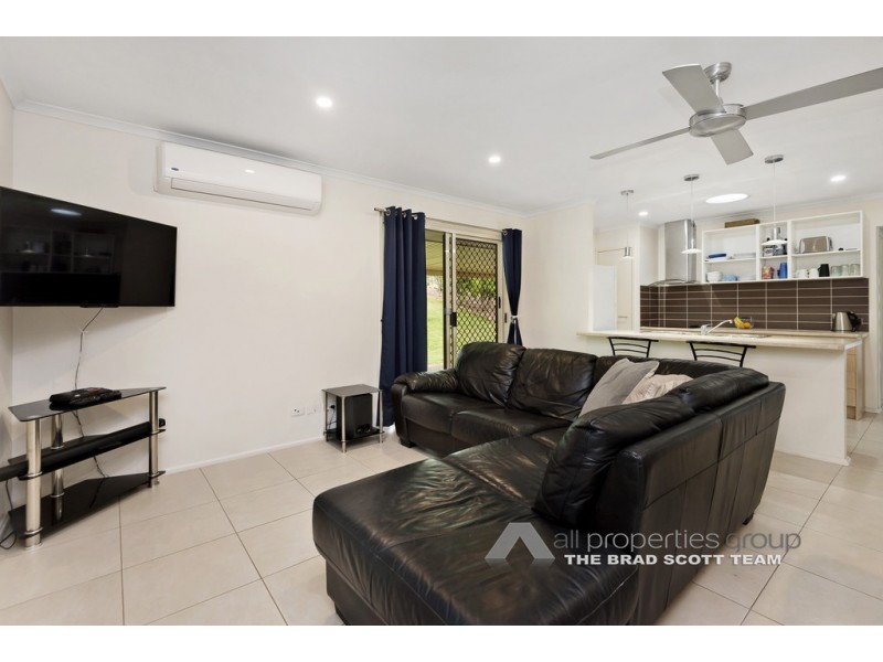 114-116 Michelle Drive, Cedar Grove QLD 4285