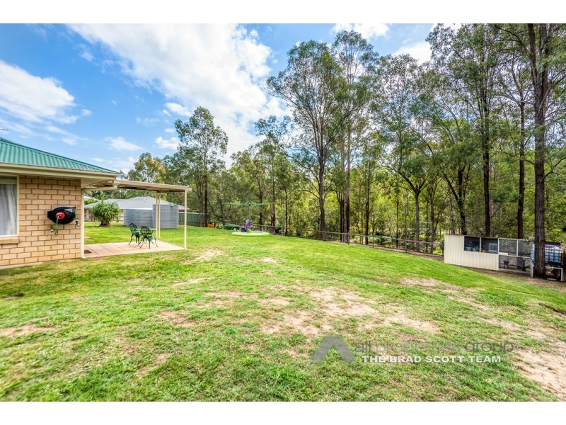 114-116 Michelle Drive, Cedar Grove QLD 4285