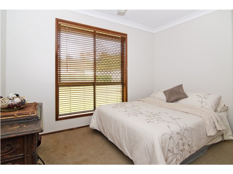 36 REGENCY DRIVE, Regents Park QLD 4118