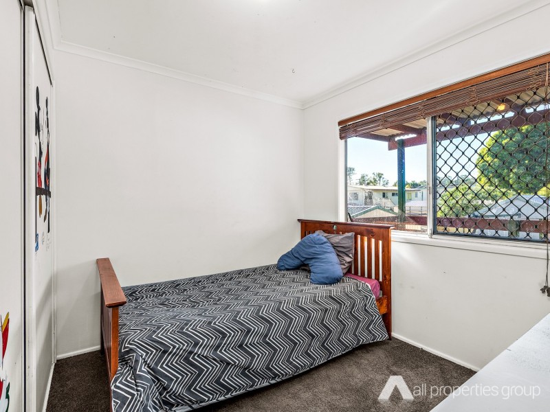 4 Balsa St, Crestmead QLD 4132