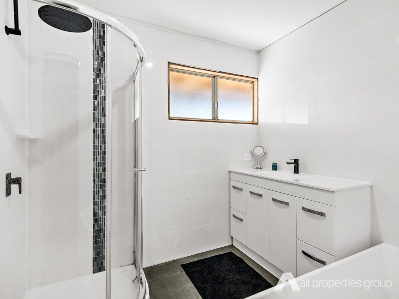 4 Balsa St, Crestmead QLD 4132