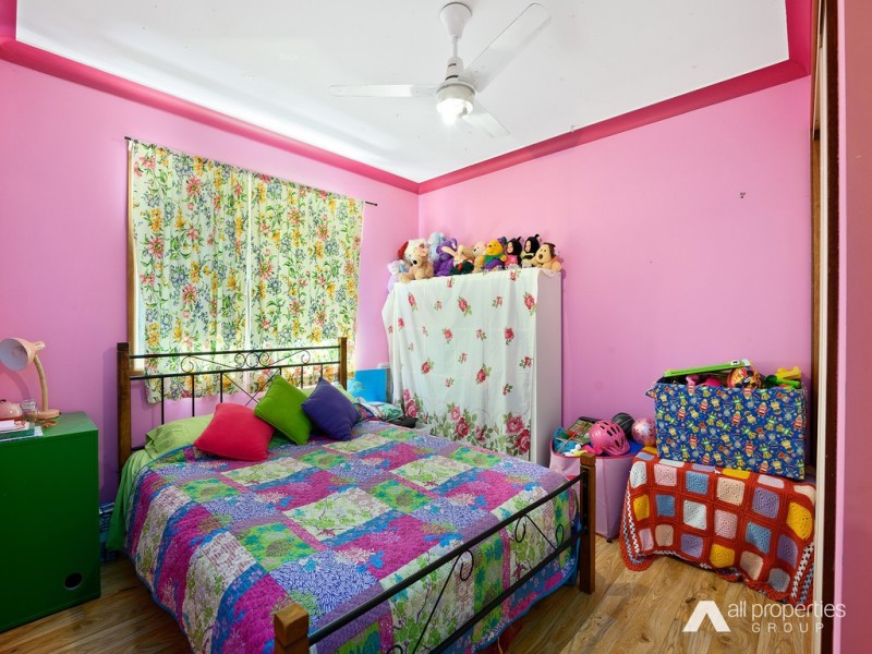 60-62 Merluna Rd, Park Ridge South QLD 4125