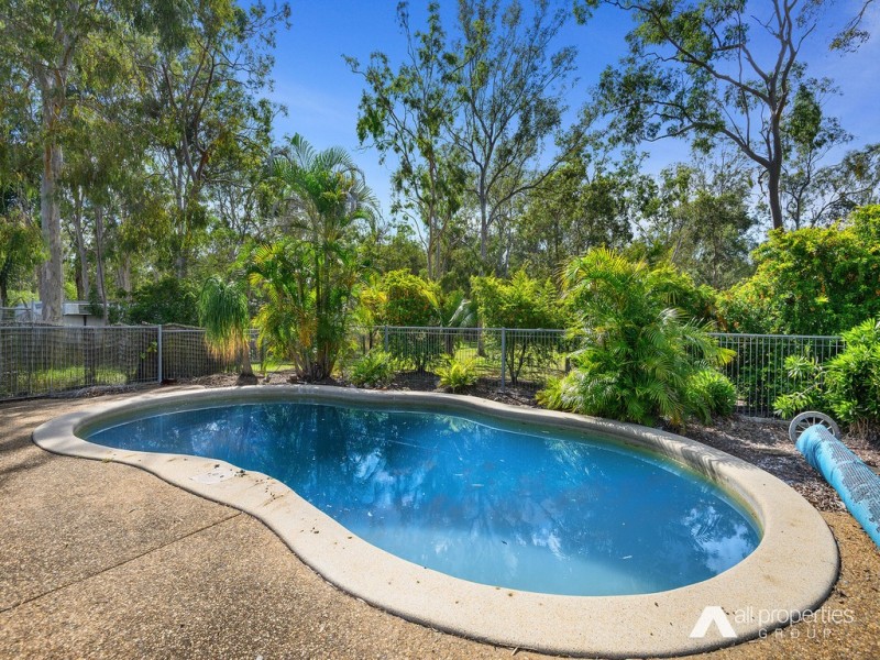 60-62 Merluna Rd, Park Ridge South QLD 4125