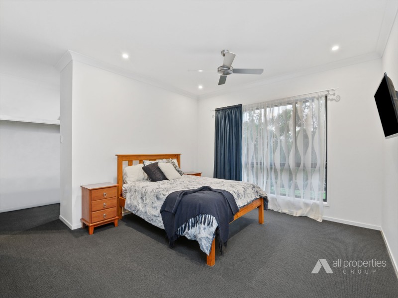 393 Bellbird Dr, Greenbank QLD 4124