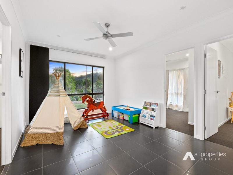 393 Bellbird Dr, Greenbank QLD 4124