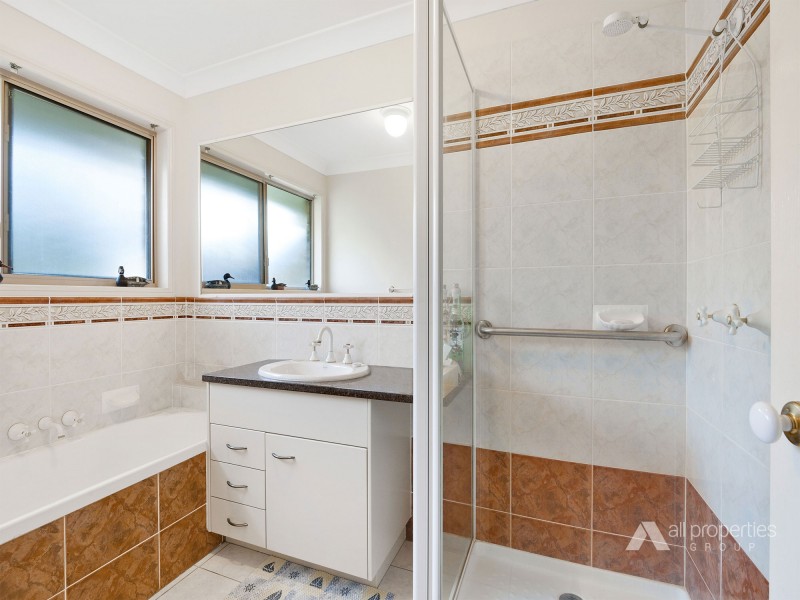 14-16 Thylungra Rd, Park Ridge South QLD 4125