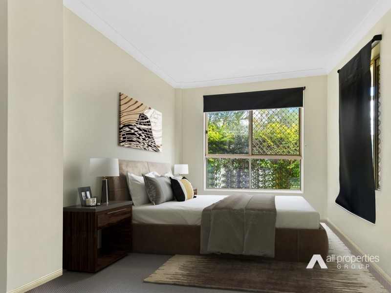 16 Foxdale Court, Waterford West QLD 4133