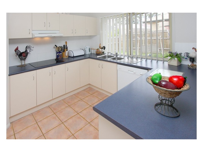 6 Gippsland Circuit, Forest Lake QLD 4078