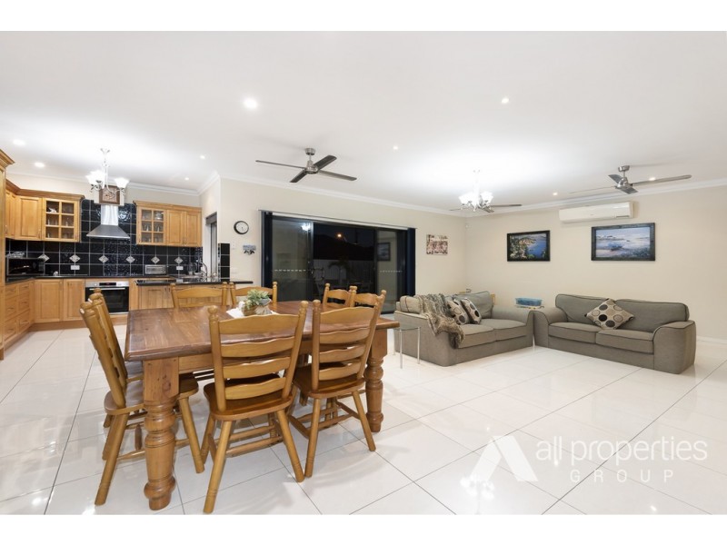 10 THAMES DRIVE, Regents Park QLD 4118