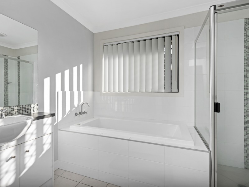 21 Coldstream Way, Holmview QLD 4207