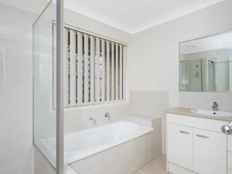 7 Goolwa Court, Pimpama QLD 4209