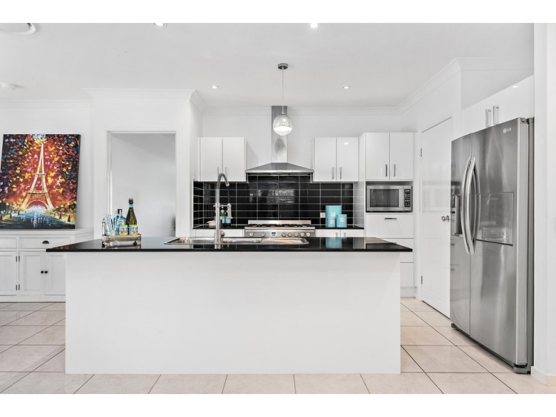 12 Tanglin St, Crestmead QLD 4132