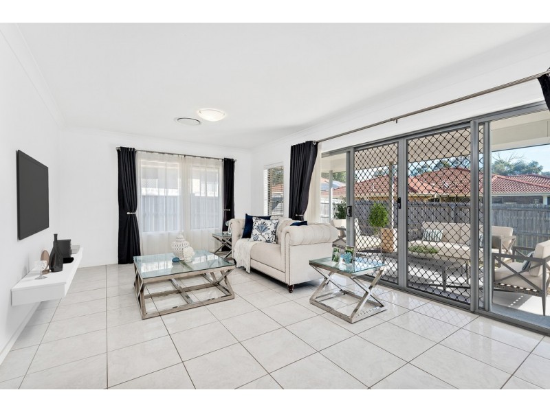 12 Tanglin St, Crestmead QLD 4132