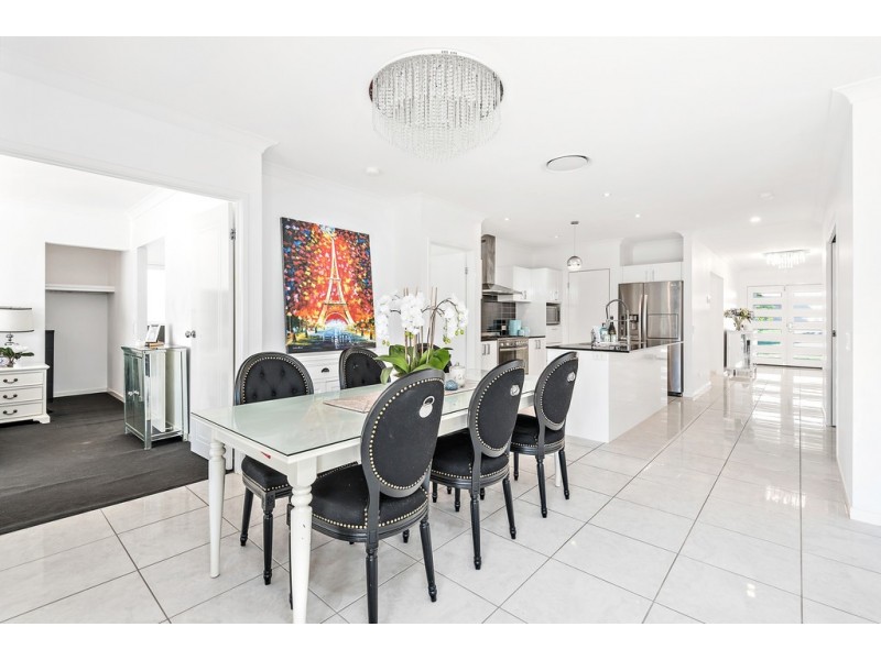 12 Tanglin St, Crestmead QLD 4132