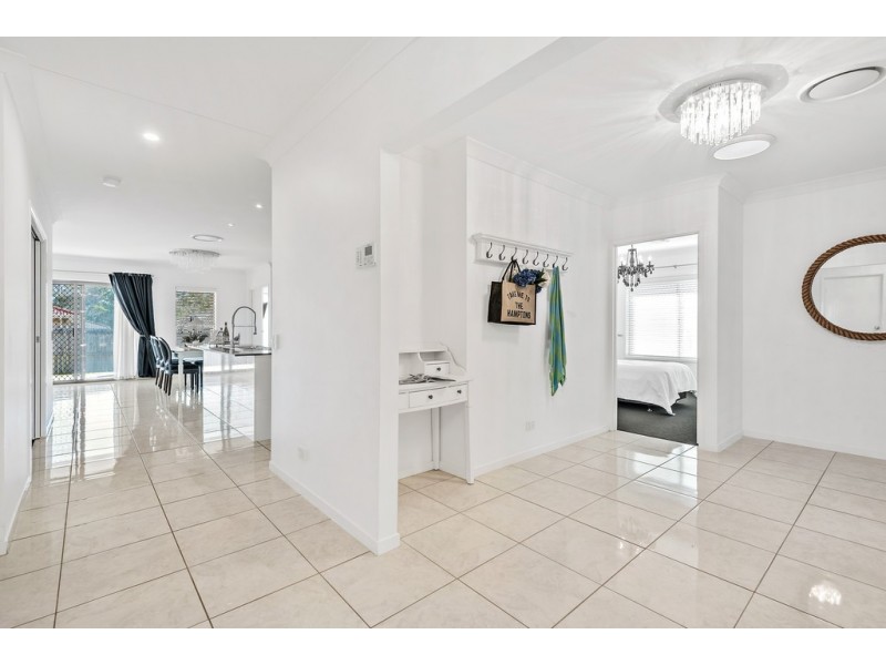 12 Tanglin St, Crestmead QLD 4132