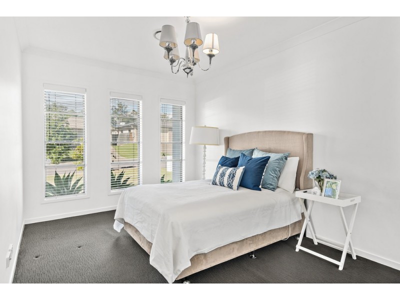 12 Tanglin St, Crestmead QLD 4132
