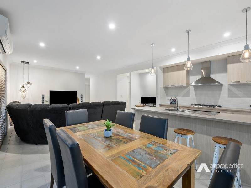 133 East Beaumont Rd, Park Ridge QLD 4125