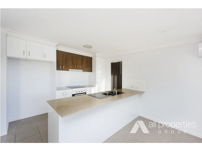 8 Tanzanite Ave, Logan Reserve QLD 4133