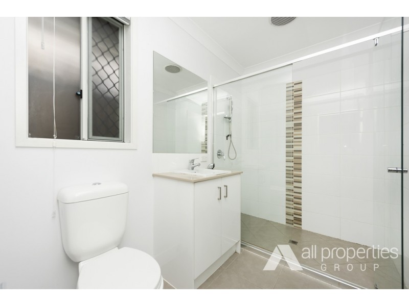 8 Tanzanite Ave, Logan Reserve QLD 4133