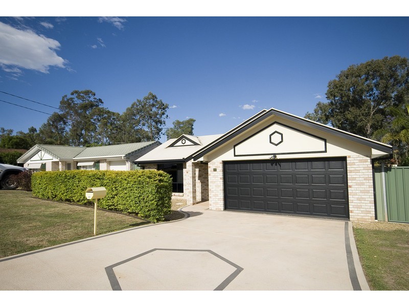 55 Conifer Street, Hillcrest QLD 4118