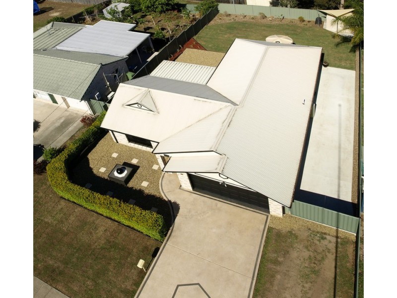 55 Conifer Street, Hillcrest QLD 4118