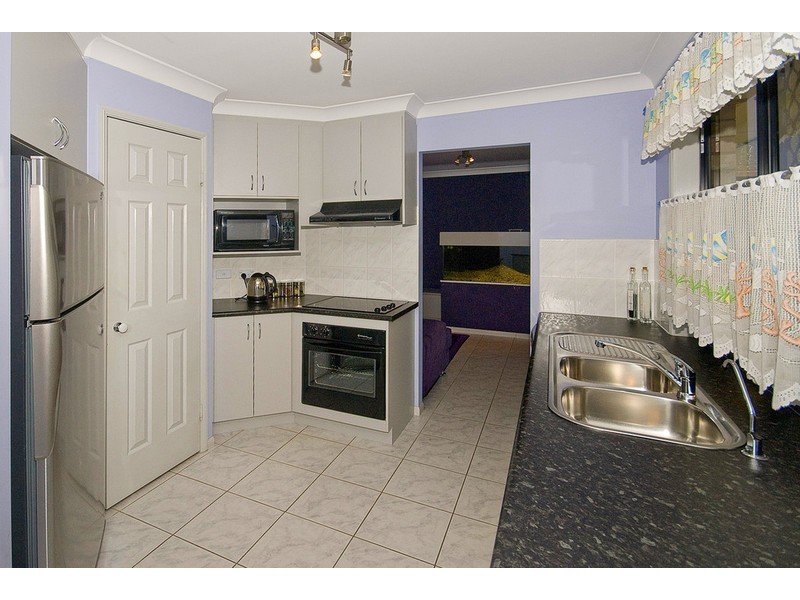 55 Conifer Street, Hillcrest QLD 4118