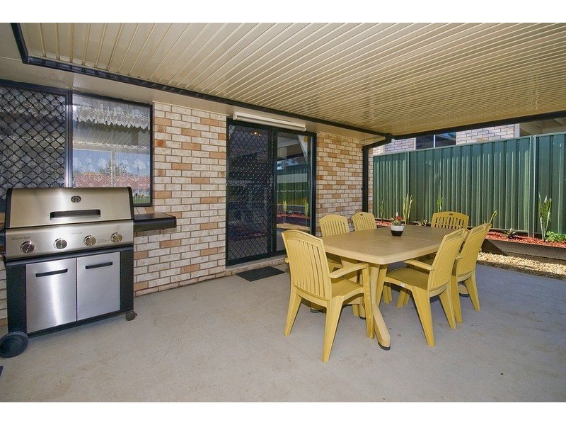 55 Conifer Street, Hillcrest QLD 4118